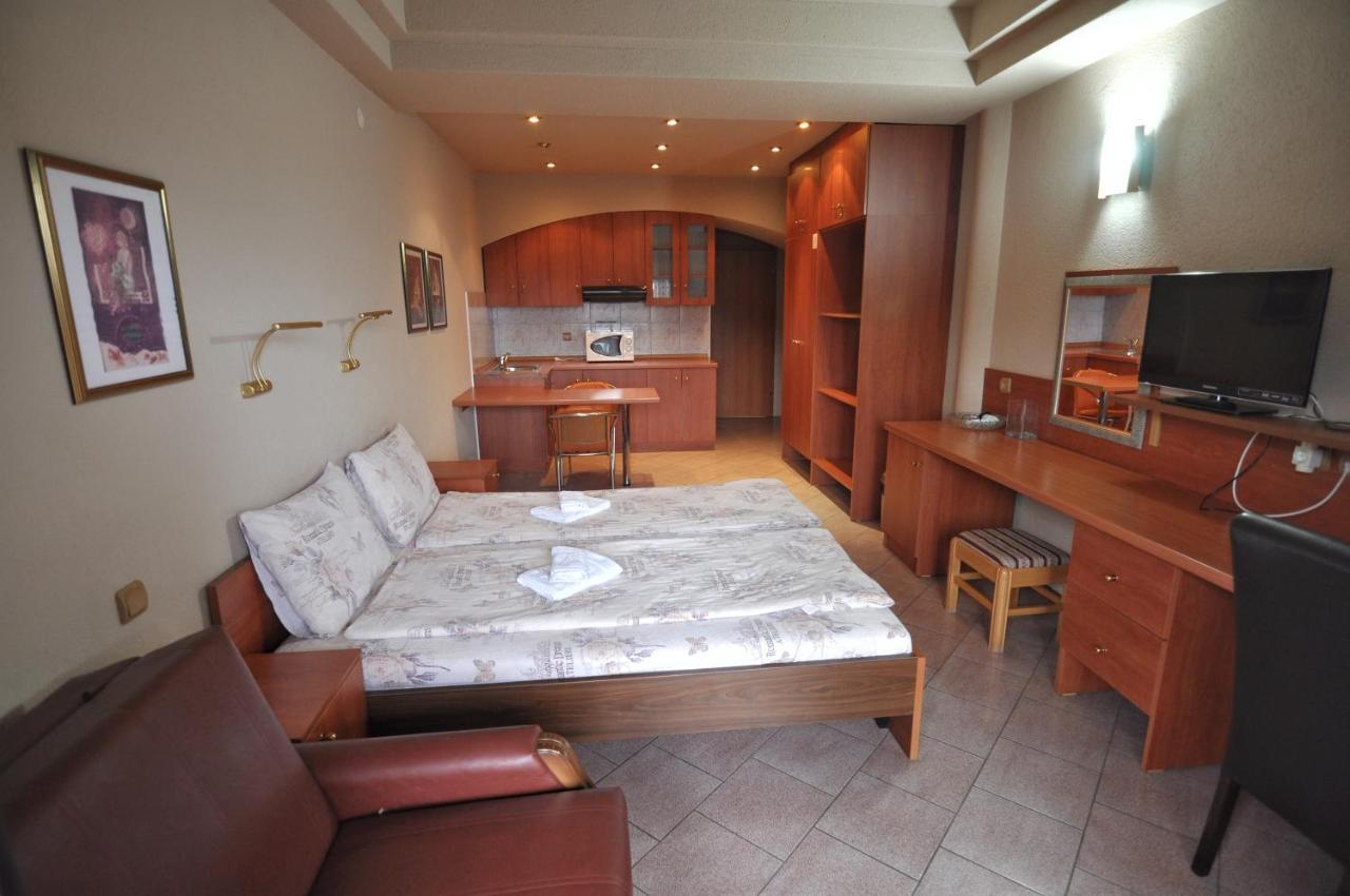 Villa Forum Ohrid Exteriör bild